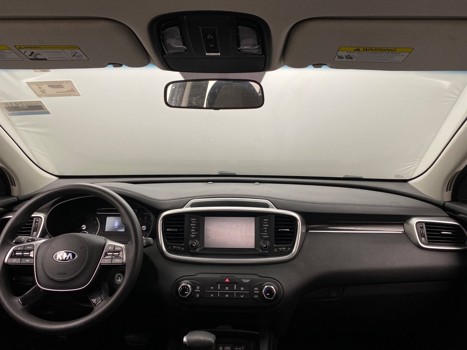 Thumbnail: 2020 Kia Sorento - 3