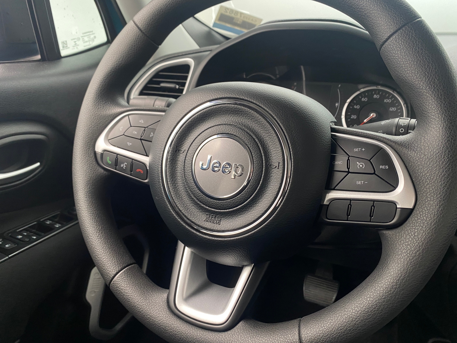 Thumbnail: 2021 Jeep Renegade - 5