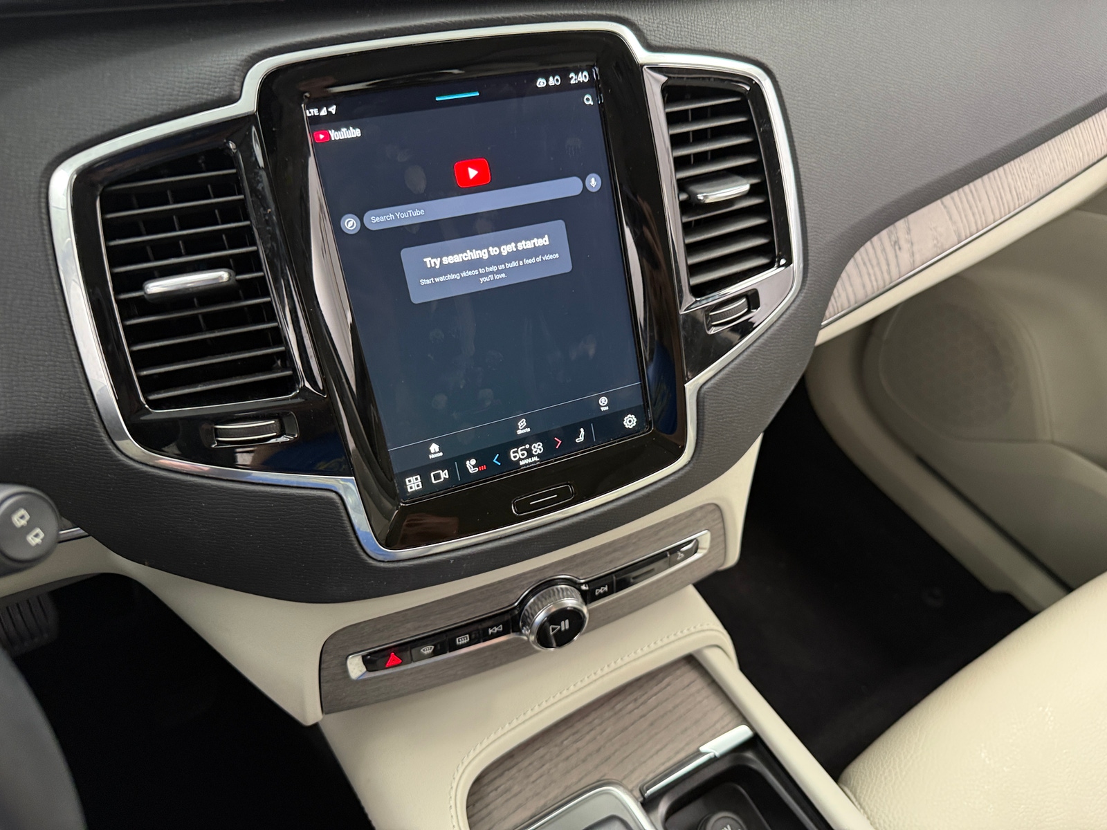 Thumbnail: 2023 Volvo XC90 - 3