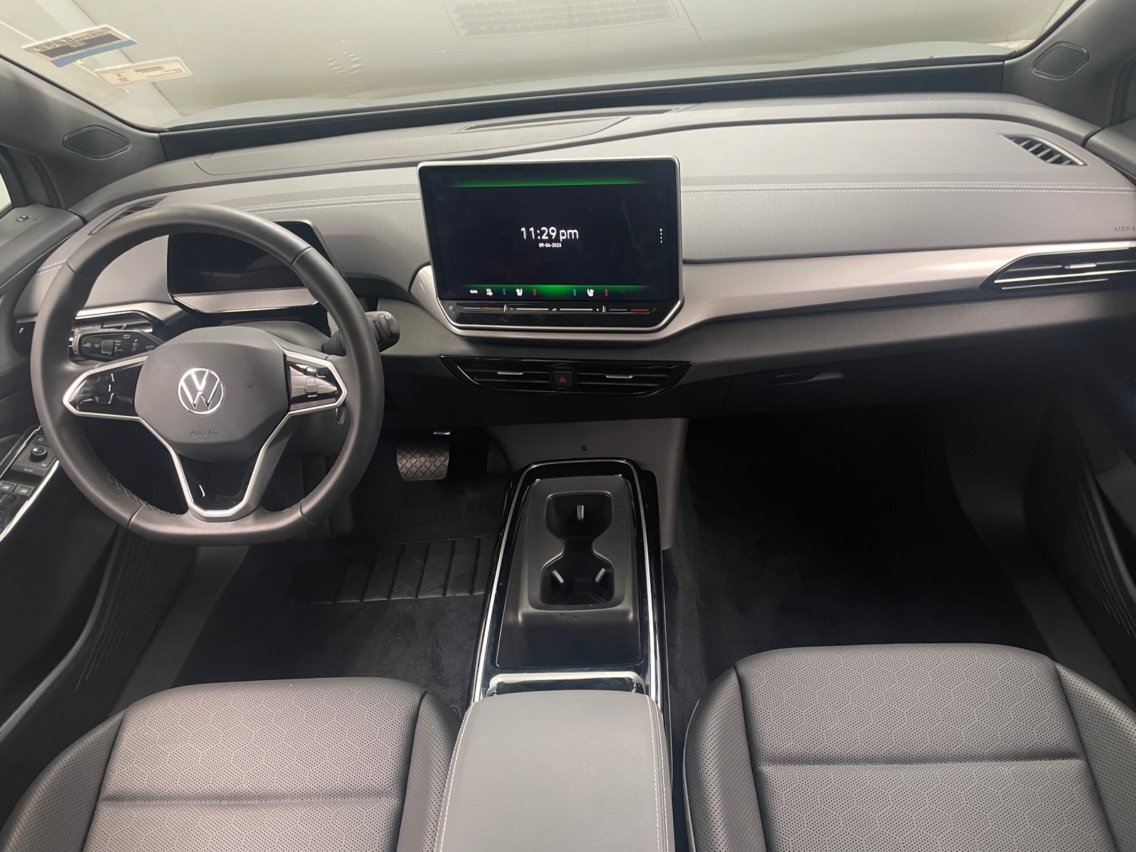 Thumbnail: 2024 Volkswagen ID.4 - 2