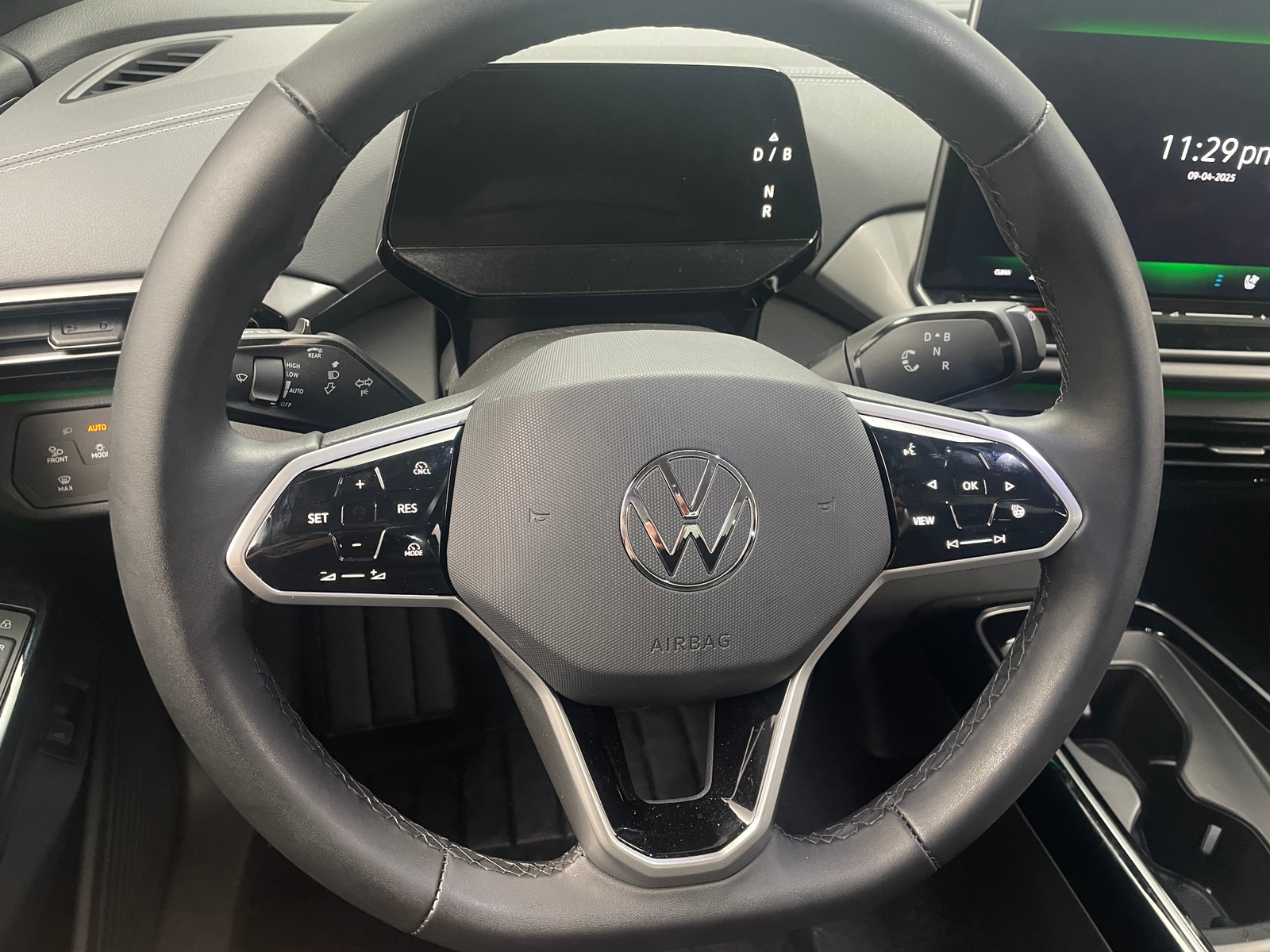 Thumbnail: 2024 Volkswagen ID.4 - 4