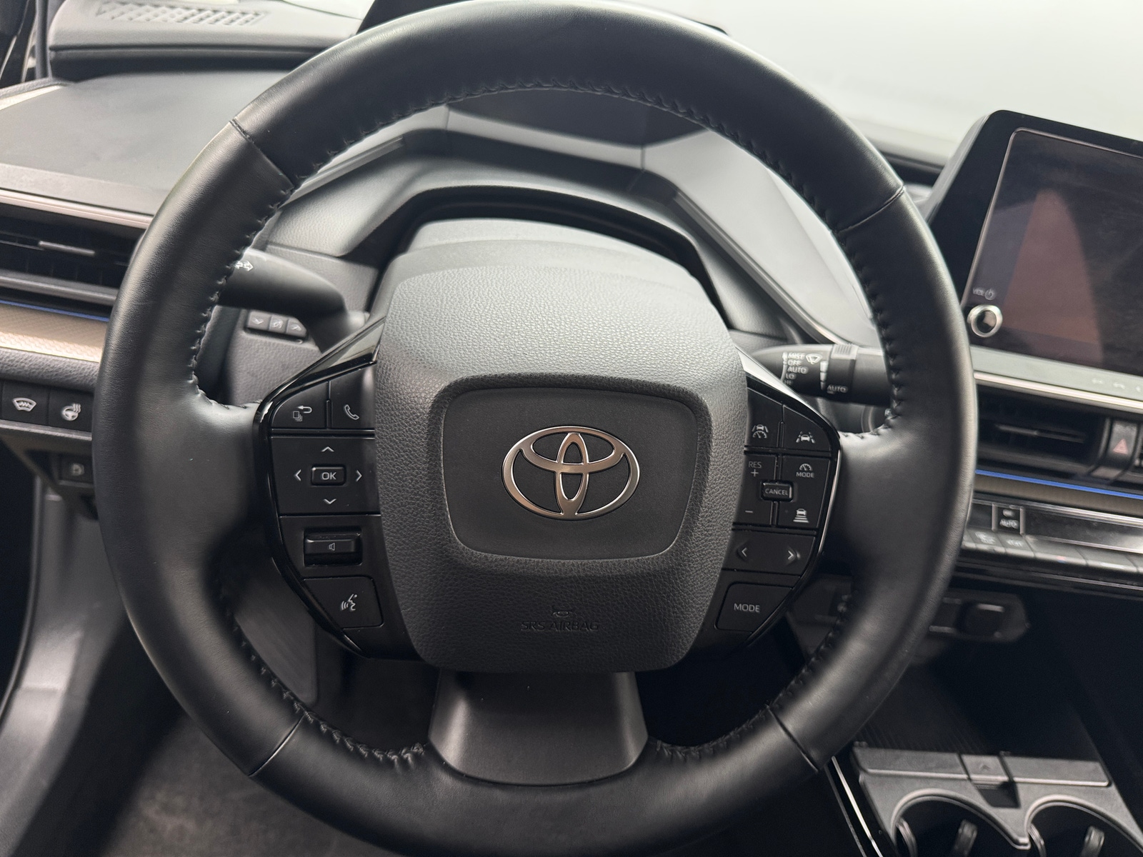 Thumbnail: 2024 Toyota Prius - 4