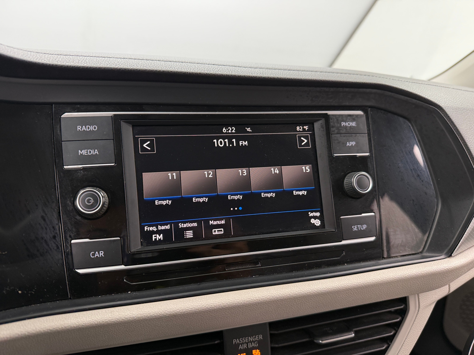 Thumbnail: 2019 Volkswagen Jetta - 4