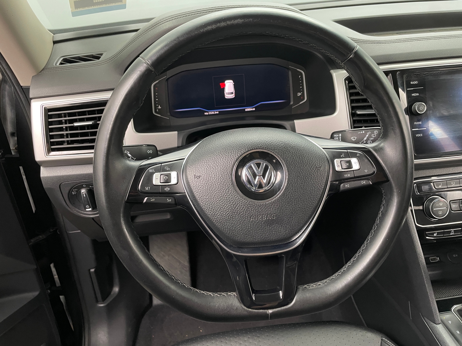 Thumbnail: 2019 Volkswagen Atlas - 4