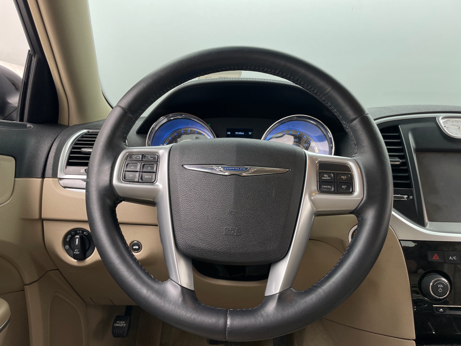 Thumbnail: 2013 Chrysler 300 - 4