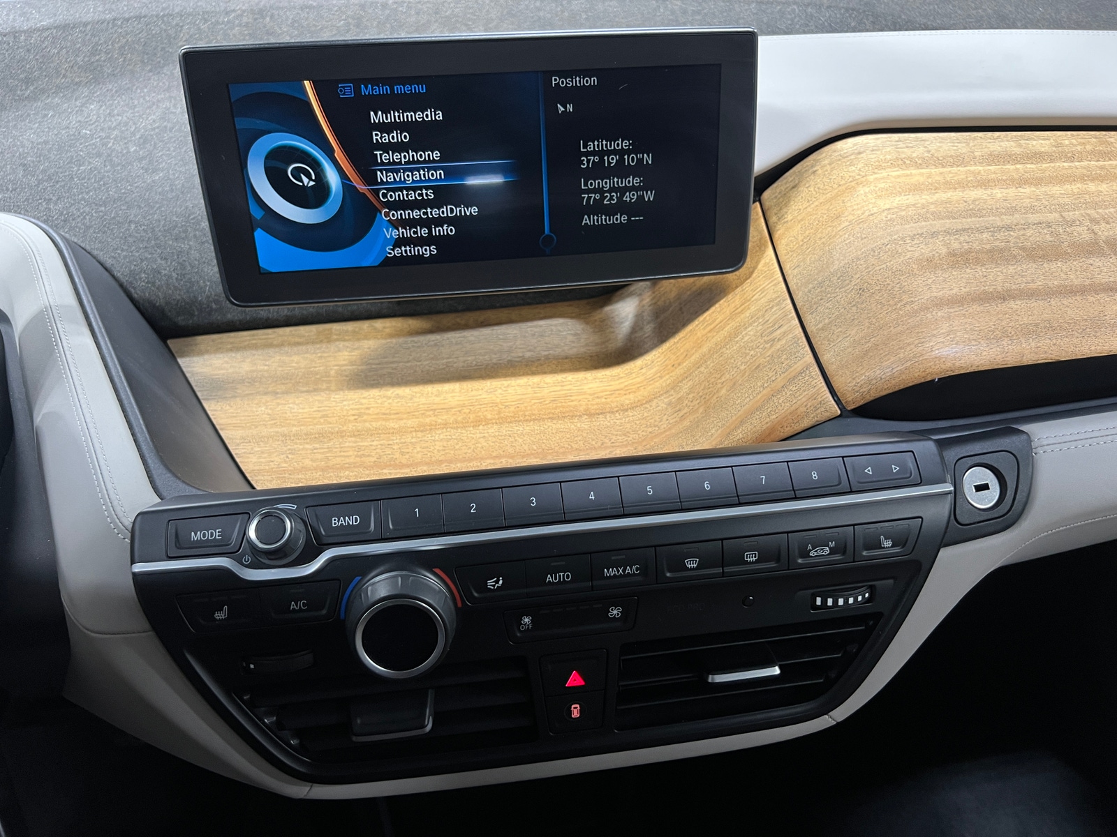 Thumbnail: 2015 BMW i3 - 4