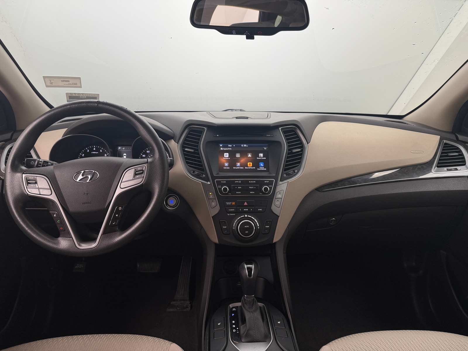 Thumbnail: 2017 Hyundai Santa Fe - 3