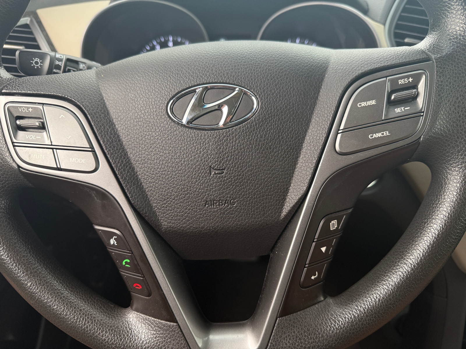 Thumbnail: 2017 Hyundai Santa Fe - 5