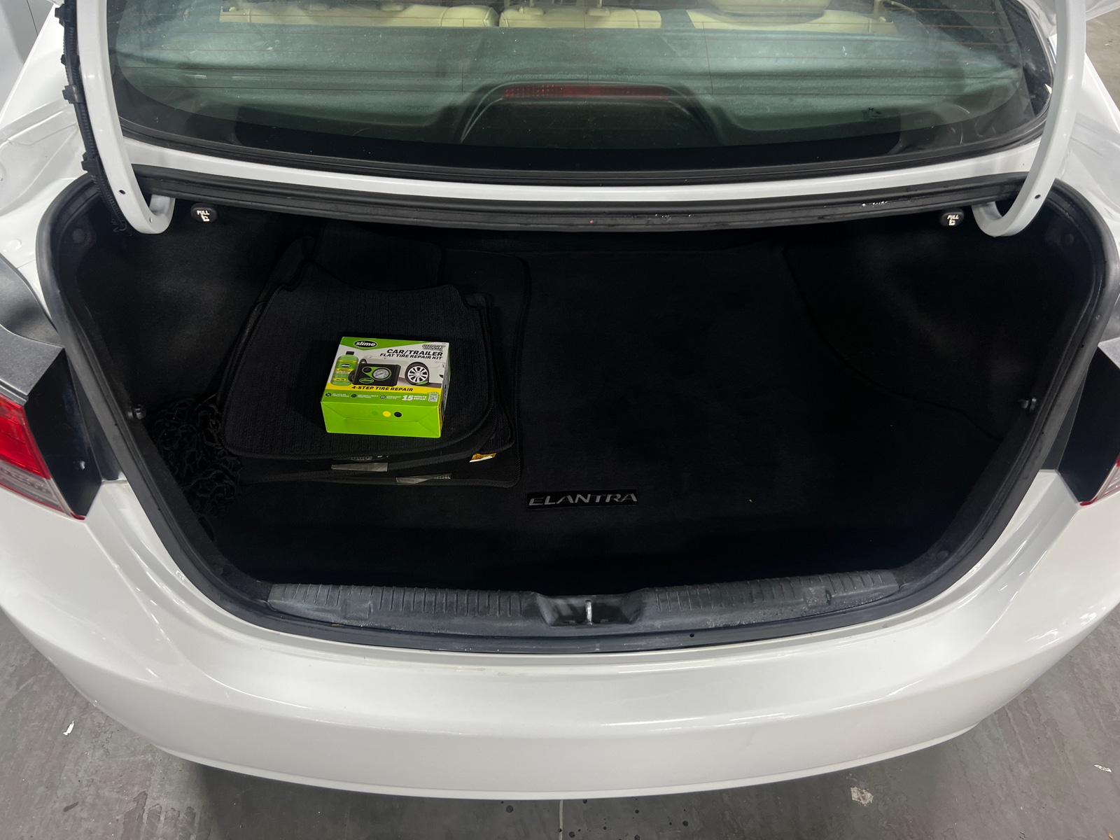 Thumbnail: 2013 Hyundai Elantra - 6