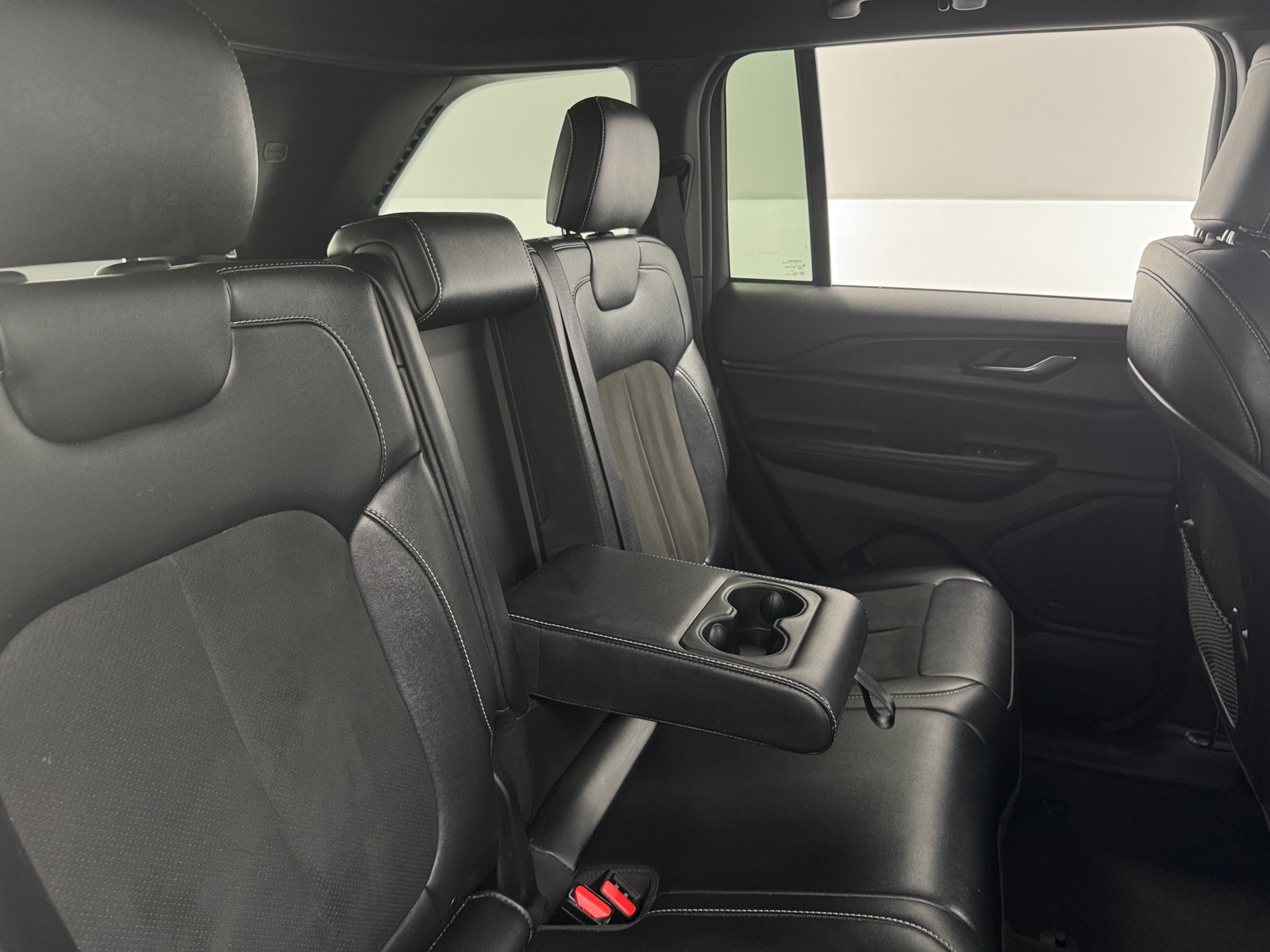 Thumbnail: 2024 Jeep Grand Cherokee - 5