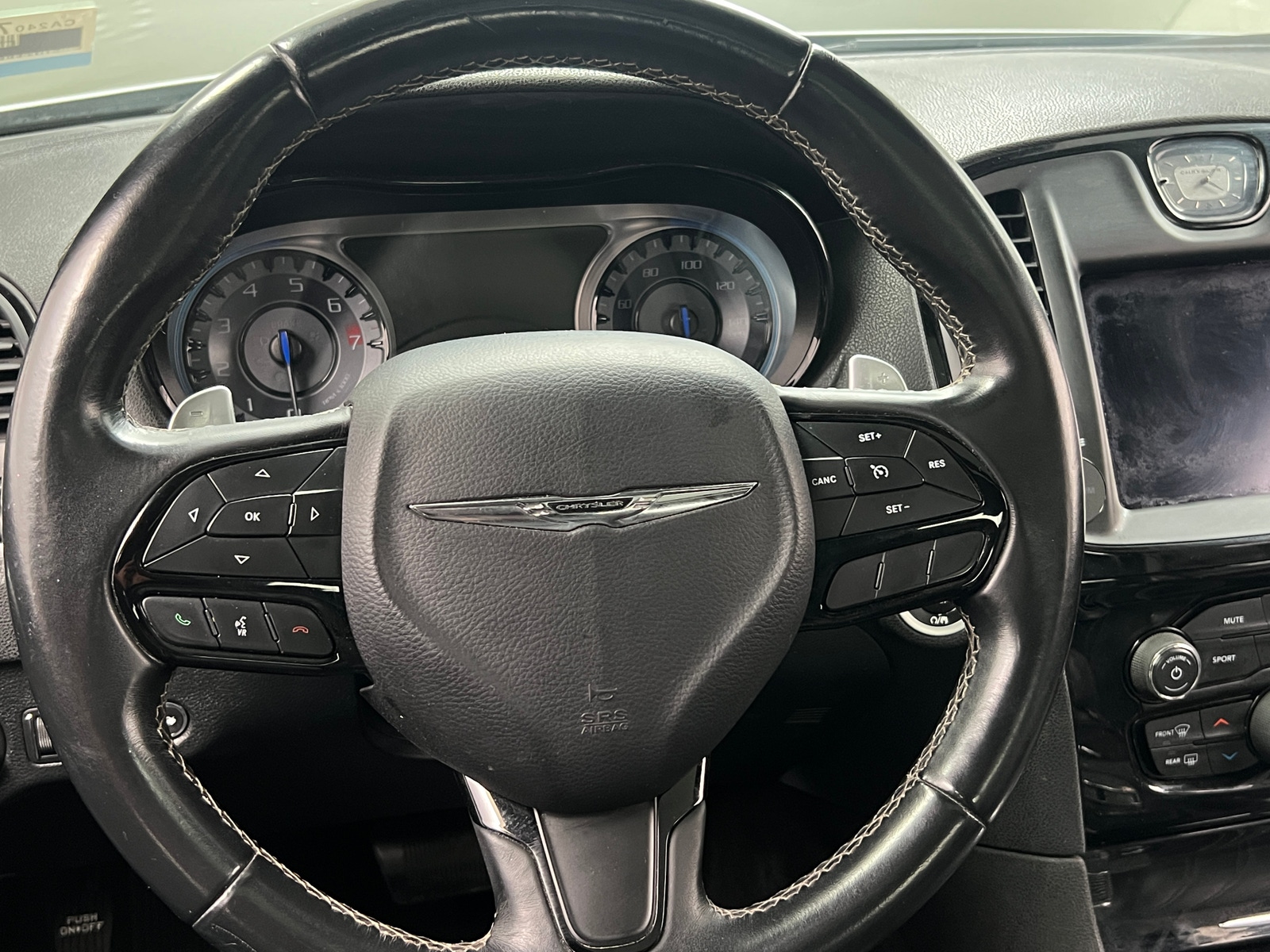 Thumbnail: 2018 Chrysler 300 - 4