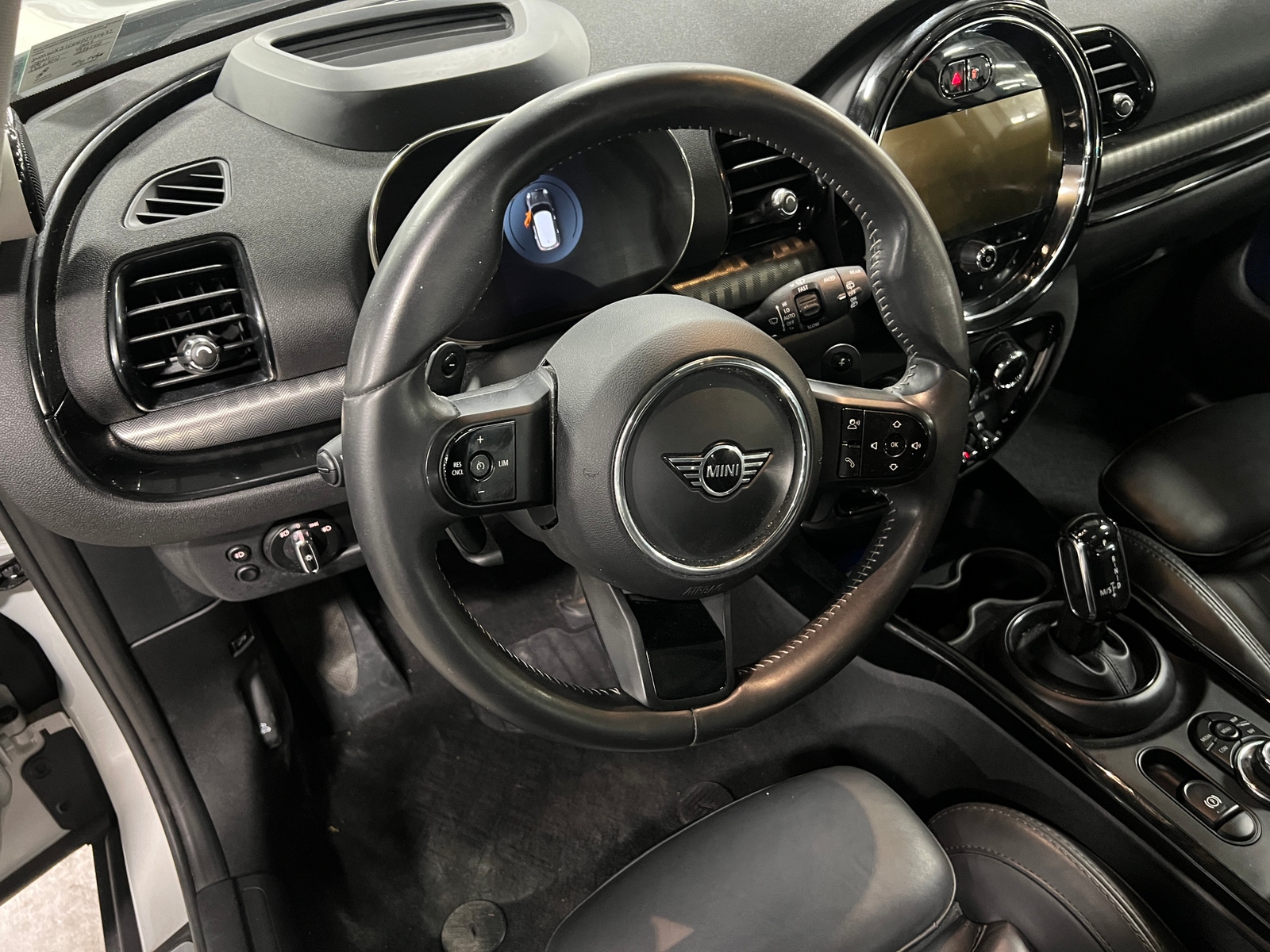 Thumbnail: 2023 MINI Cooper Clubman - 4