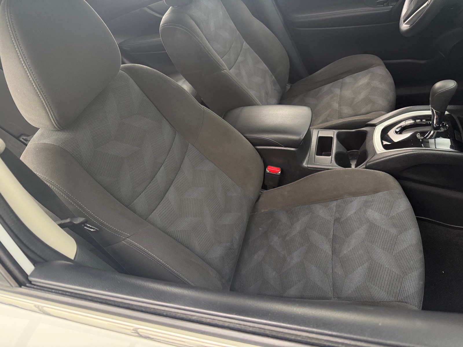 Thumbnail: 2016 Nissan Rogue - 2