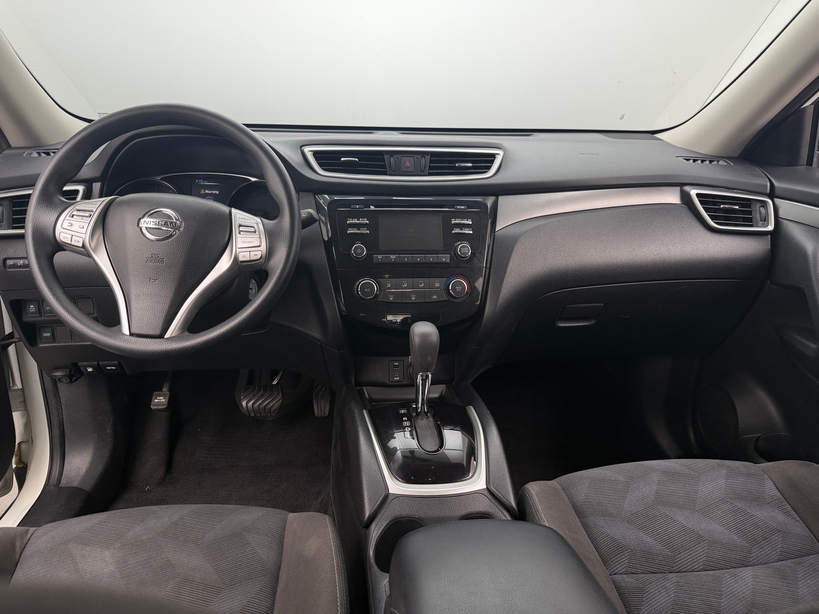 Thumbnail: 2016 Nissan Rogue - 3