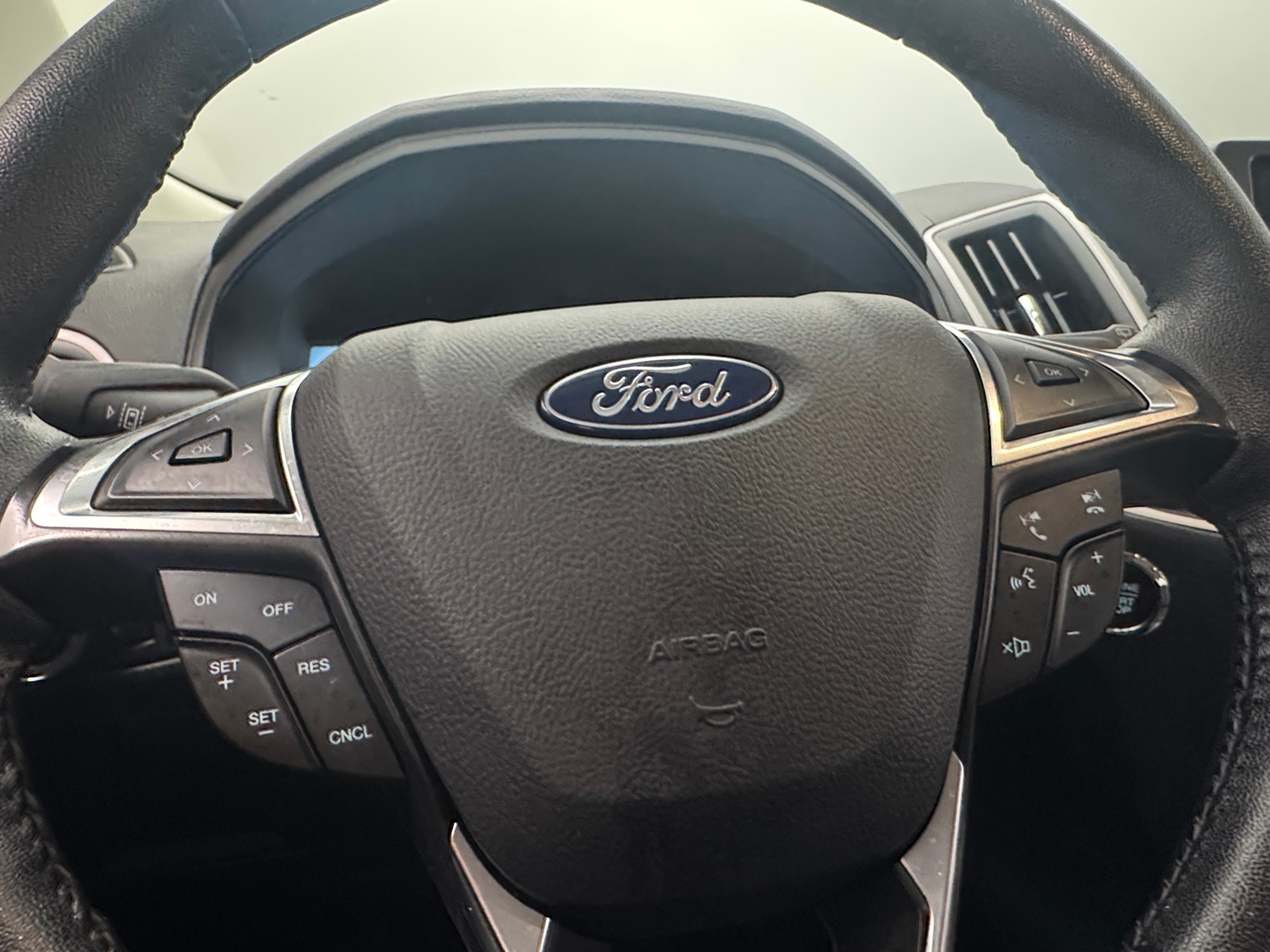 Thumbnail: 2024 Ford Edge - 4