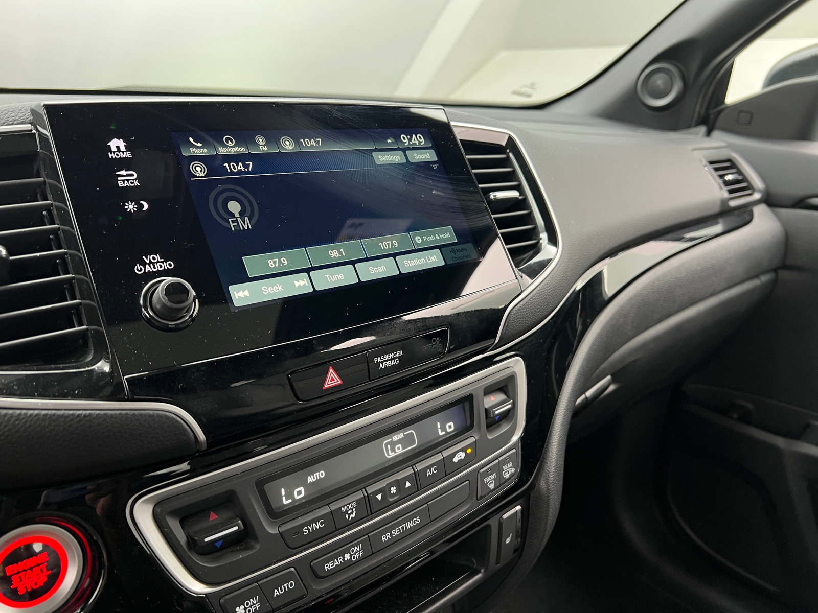 Thumbnail: 2019 Honda Passport - 3