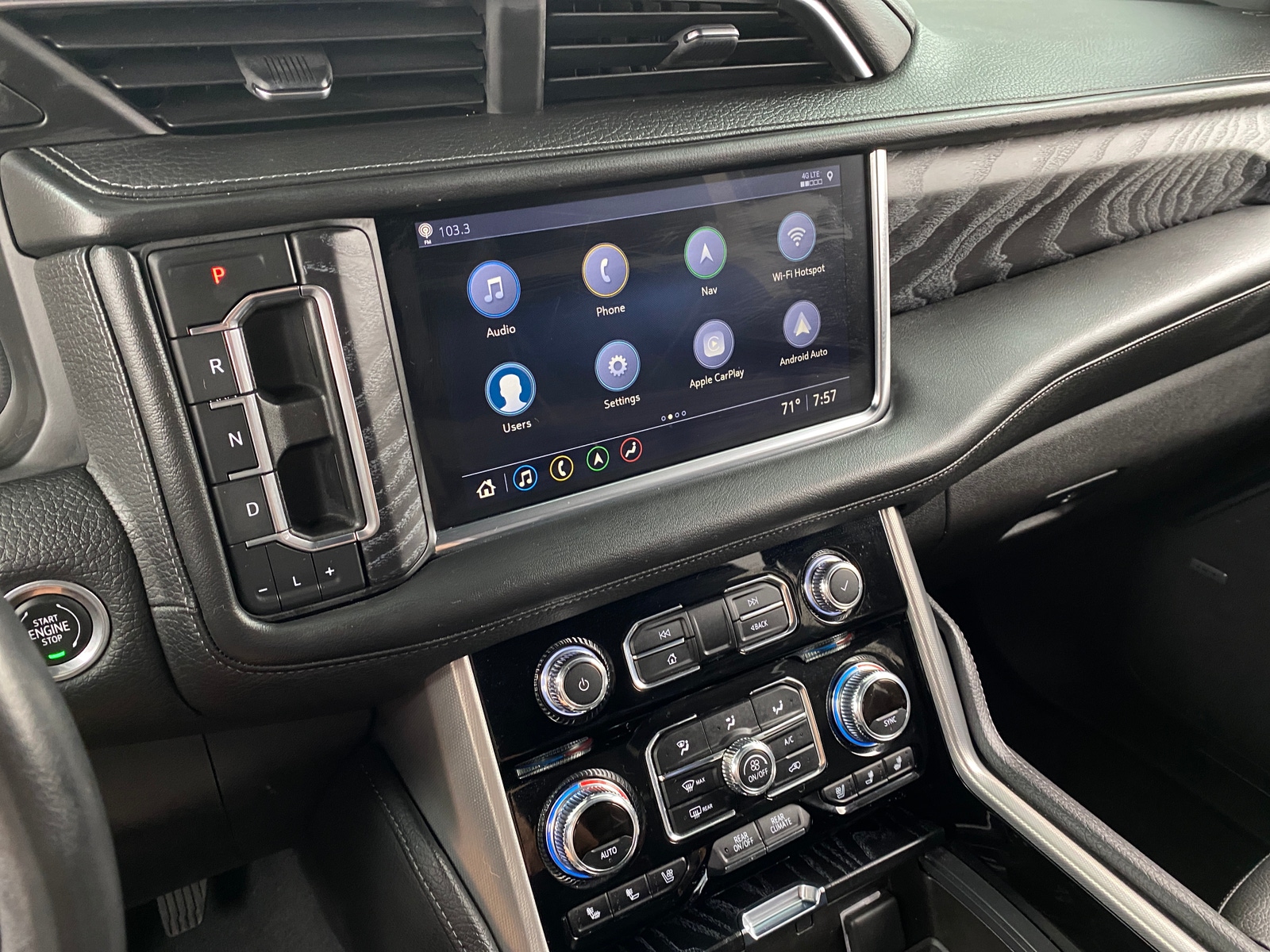 Thumbnail: 2021 GMC Yukon XL - 3