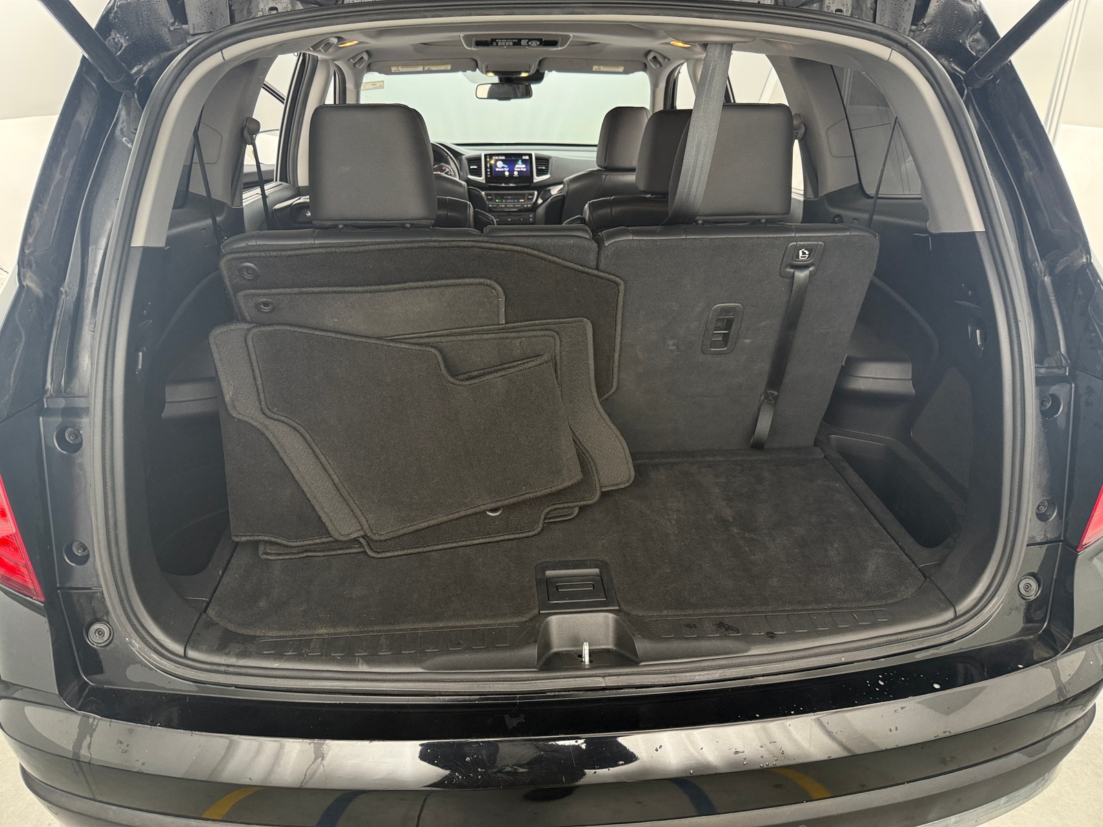 Thumbnail: 2017 Honda Pilot - 6