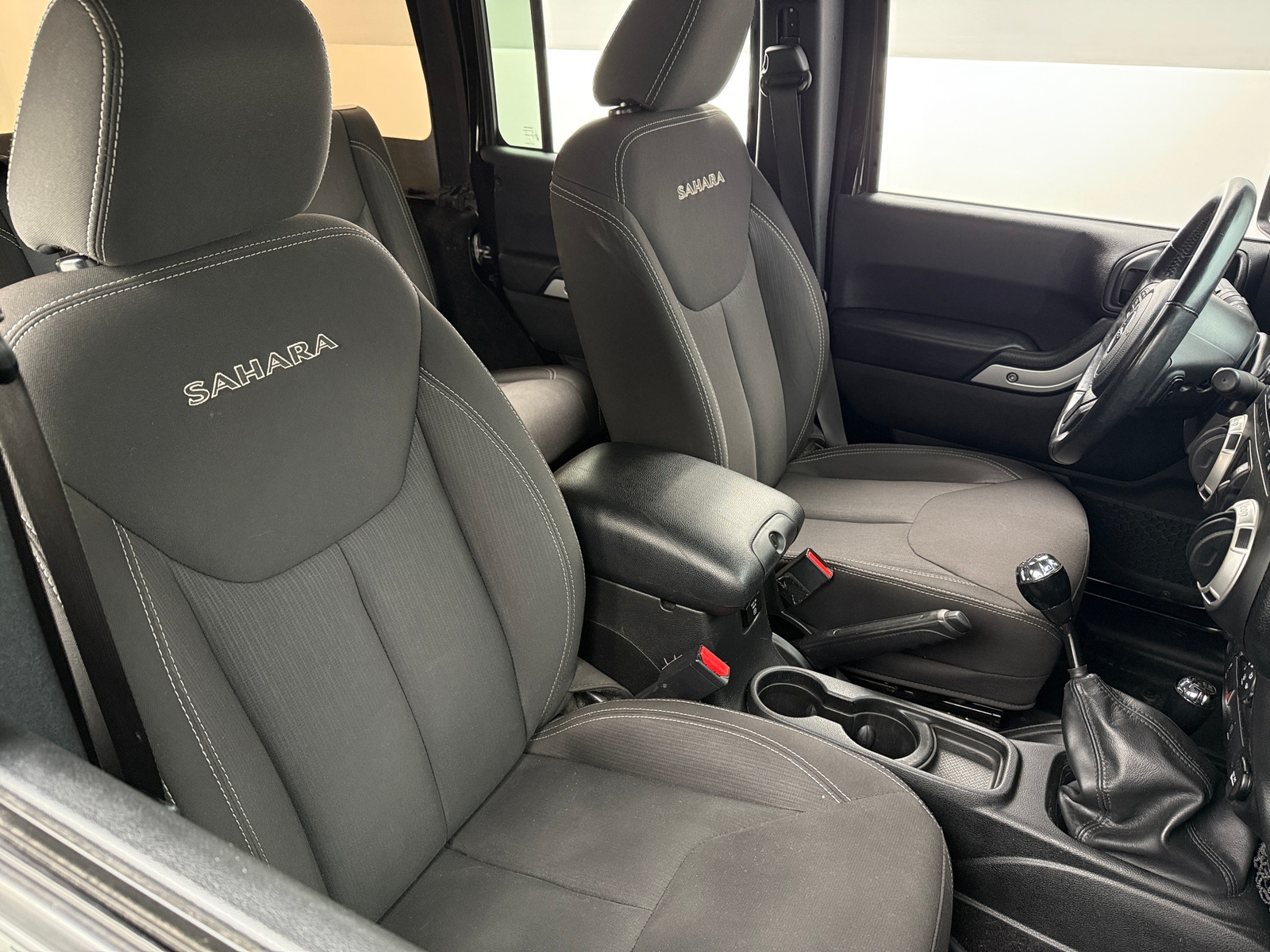 Thumbnail: 2017 Jeep Wrangler - 2