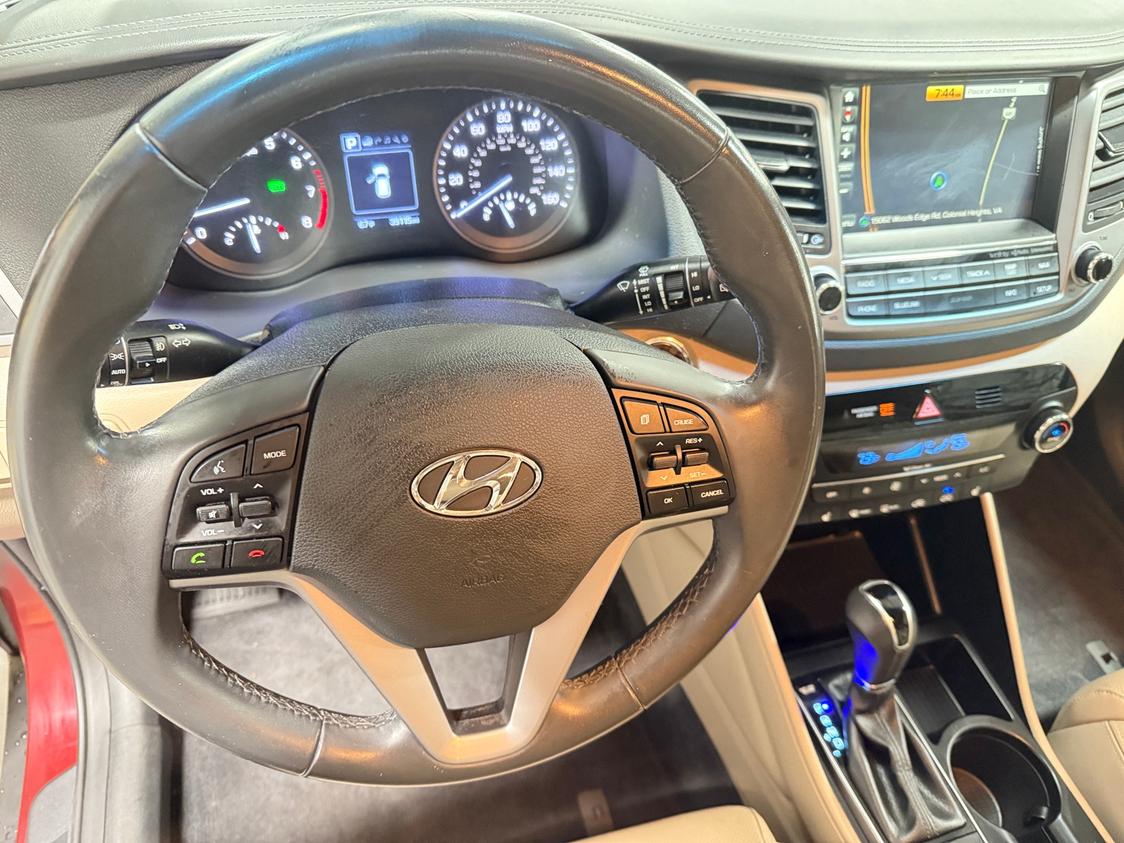 Thumbnail: 2017 Hyundai Tucson - 4