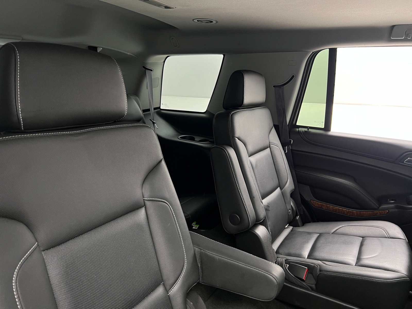 Thumbnail: 2017 Chevrolet Tahoe - 5