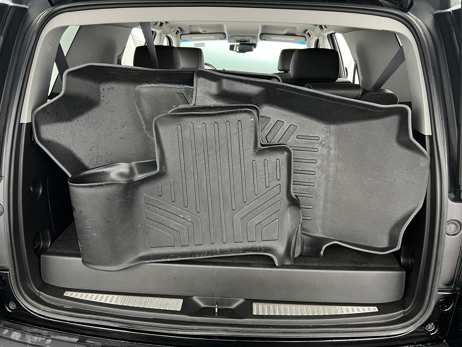 Thumbnail: 2017 Chevrolet Tahoe - 6