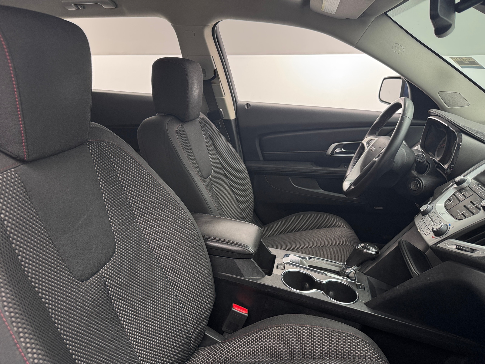 Thumbnail: 2017 GMC Terrain - 2