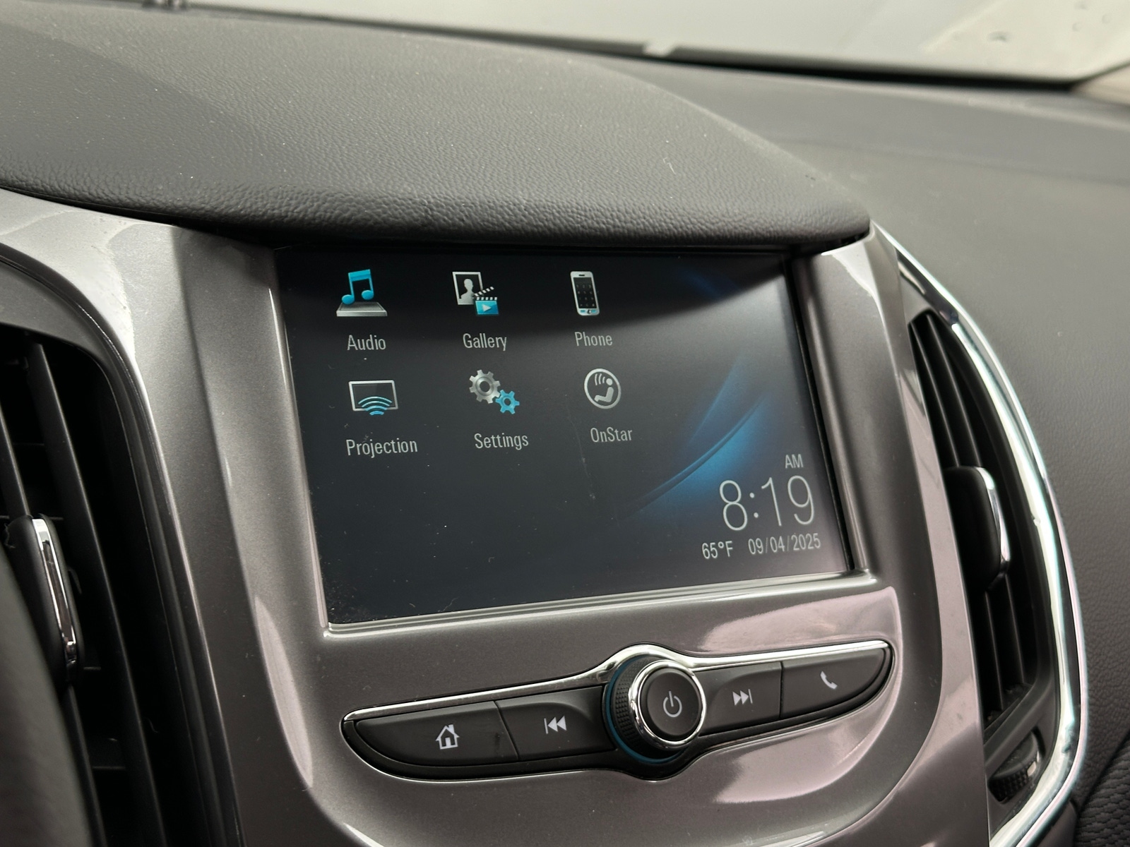 Thumbnail: 2018 Chevrolet Cruze - 4