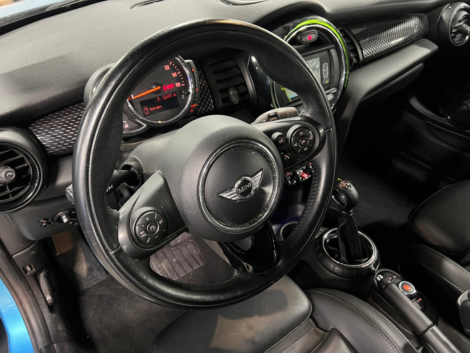 Thumbnail: 2017 MINI Cooper Convertible - 4