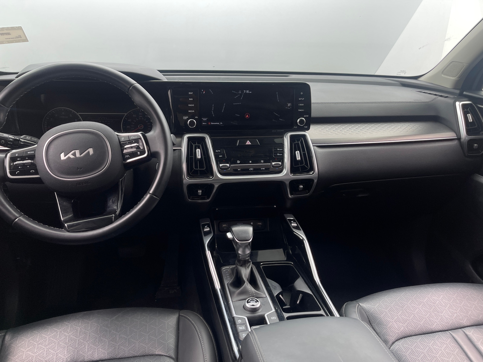 Thumbnail: 2022 Kia Sorento - 2