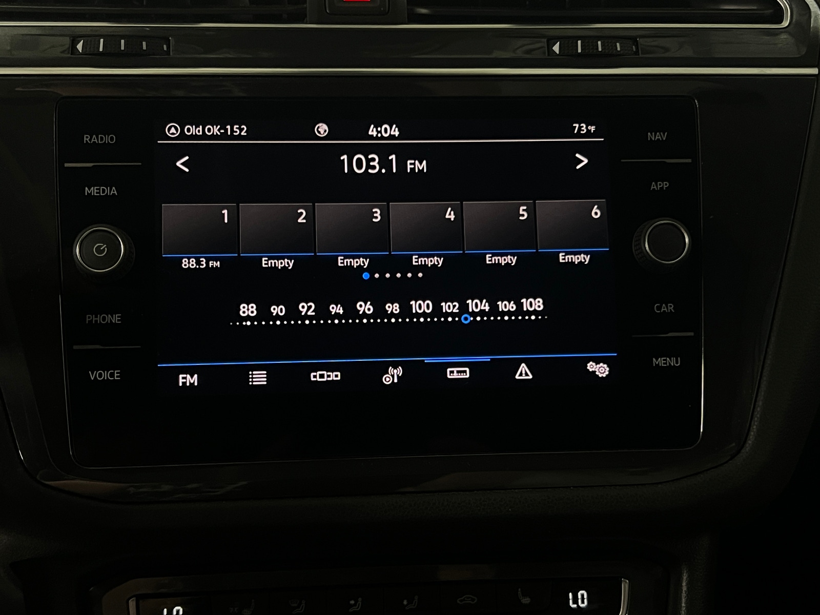 Thumbnail: 2021 Volkswagen Tiguan - 3