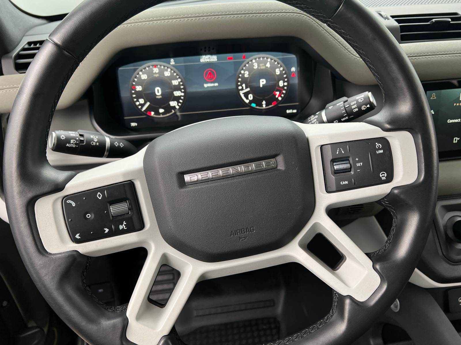 Thumbnail: 2023 Land Rover Defender - 4