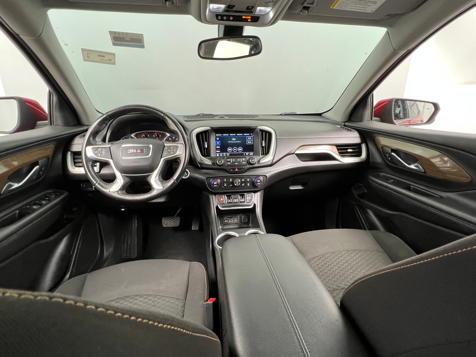 Thumbnail: 2018 GMC Terrain - 3