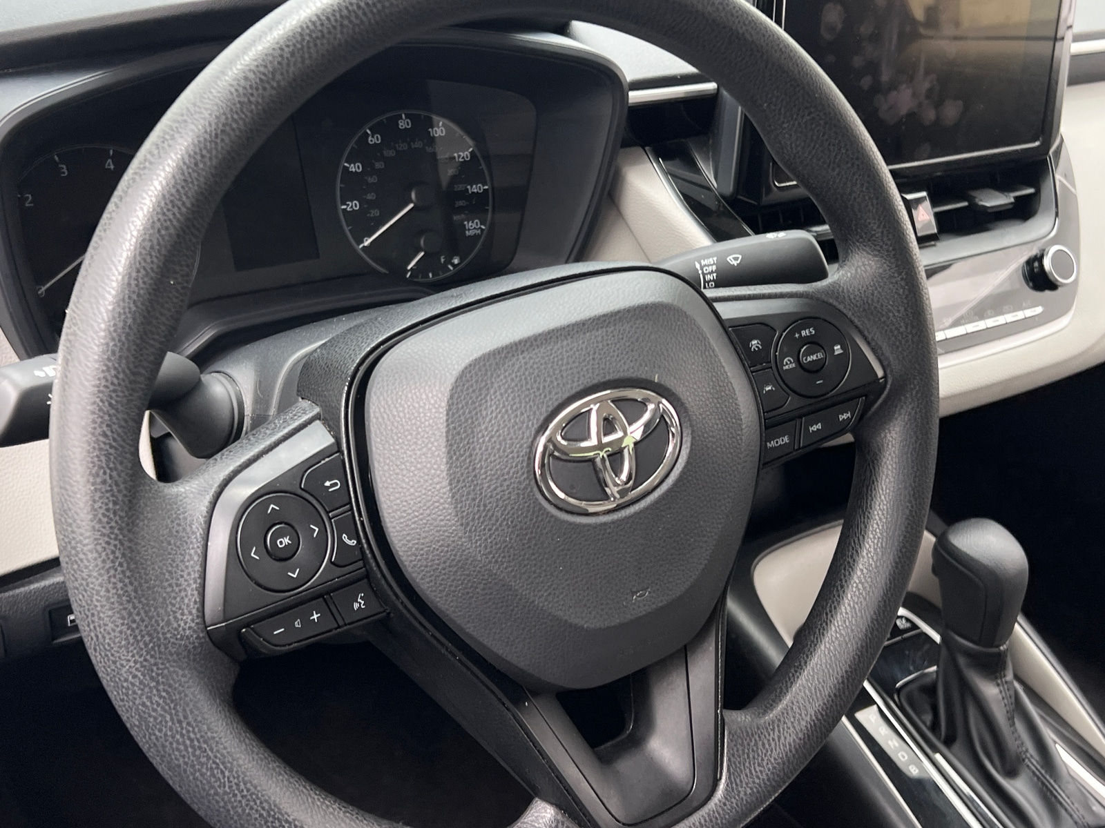 Thumbnail: 2025 Toyota Corolla - 5