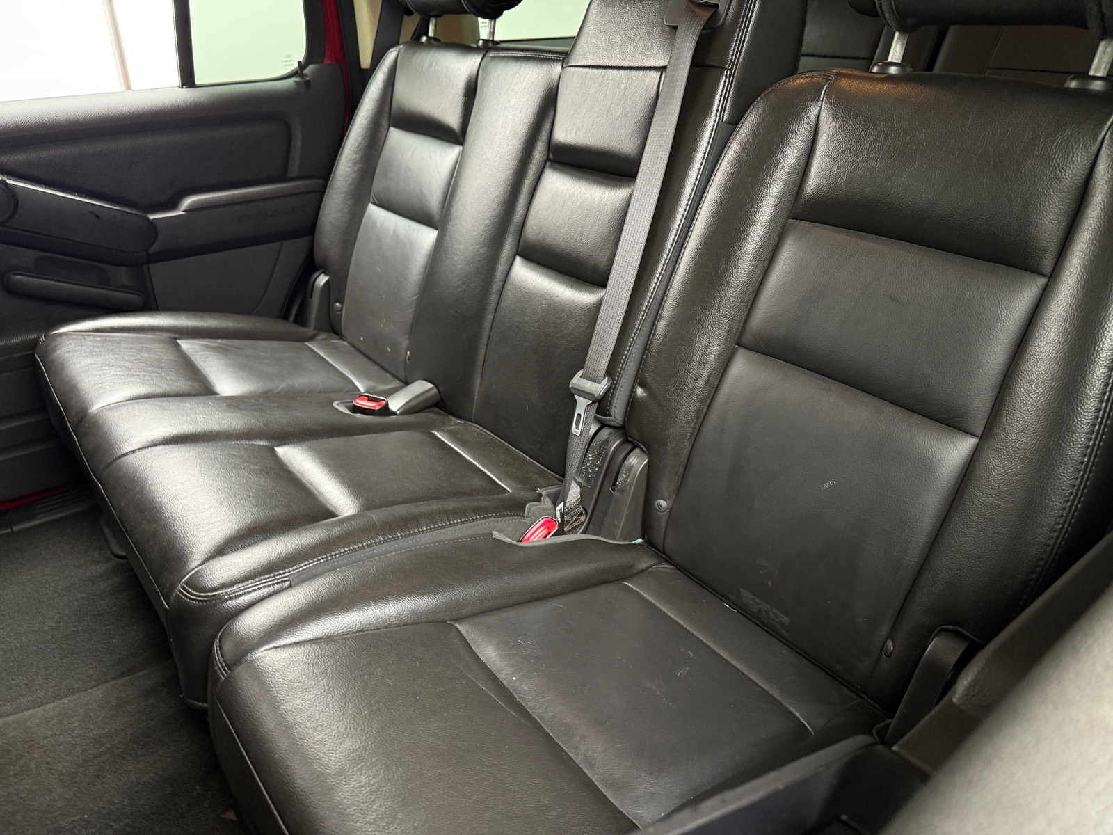 Thumbnail: 2010 Ford Explorer - 6
