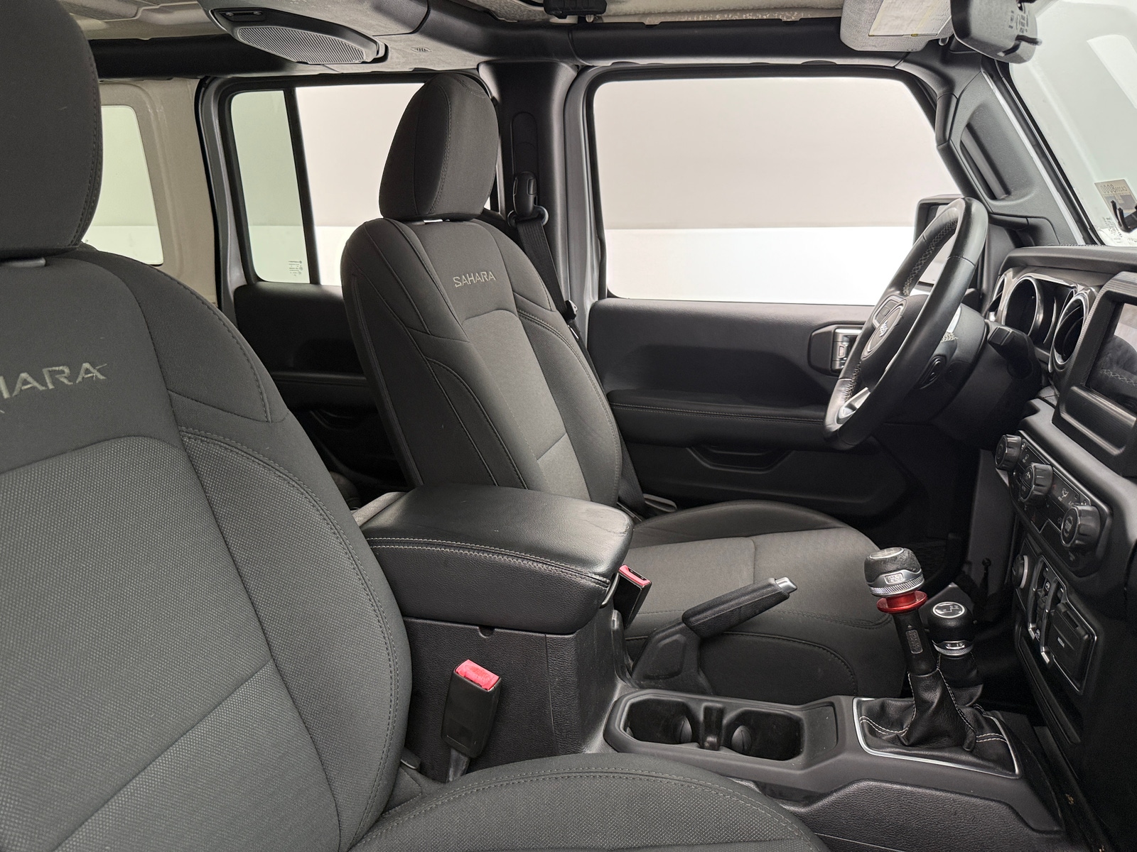 Thumbnail: 2019 Jeep Wrangler - 2