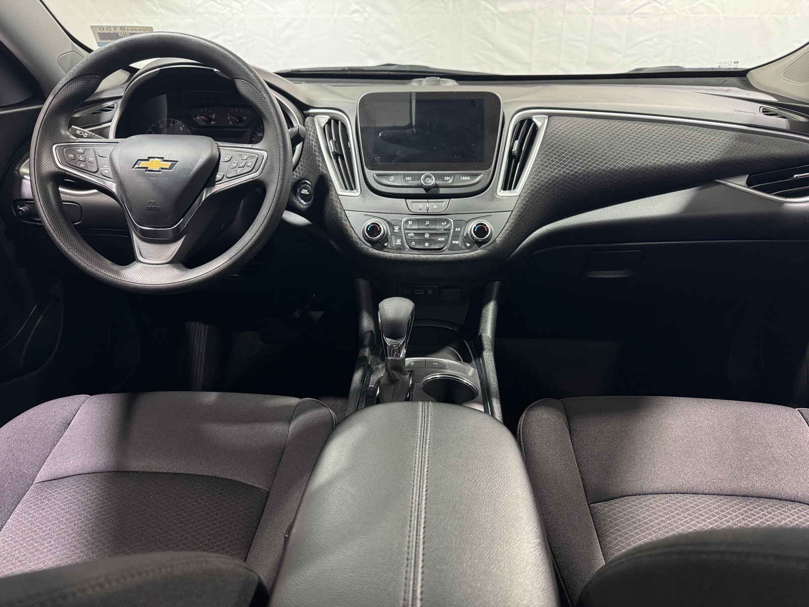 Thumbnail: 2024 Chevrolet Malibu - 3