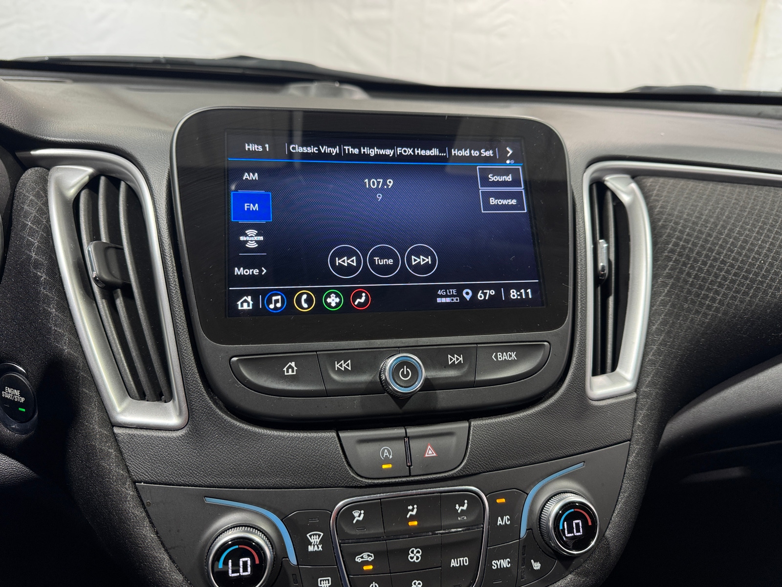 Thumbnail: 2024 Chevrolet Malibu - 4