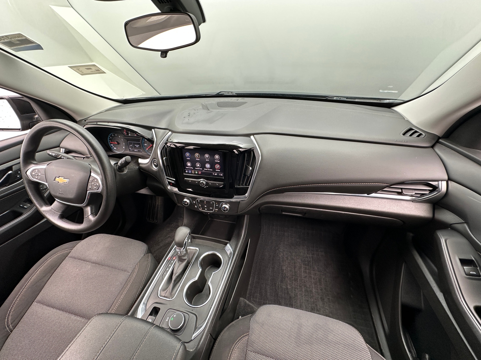 Thumbnail: 2021 Chevrolet Traverse - 3