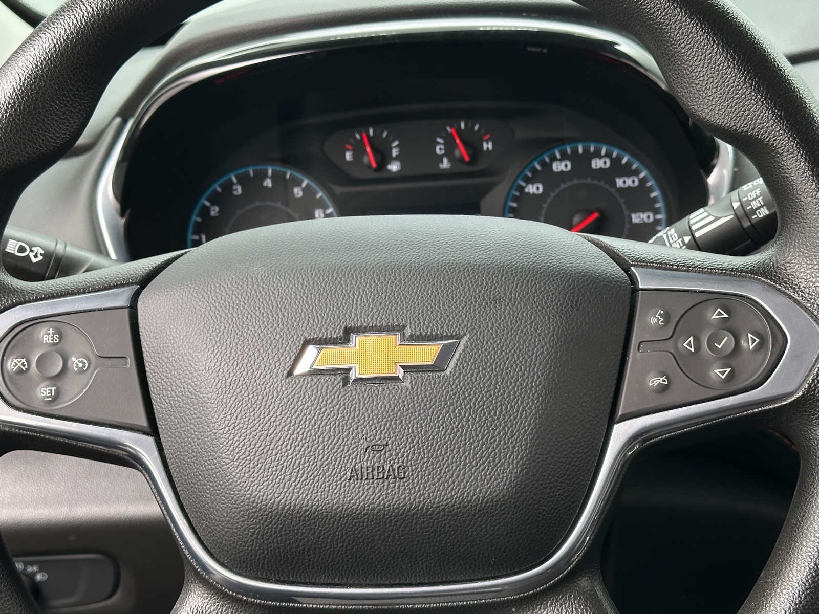 Thumbnail: 2021 Chevrolet Traverse - 5