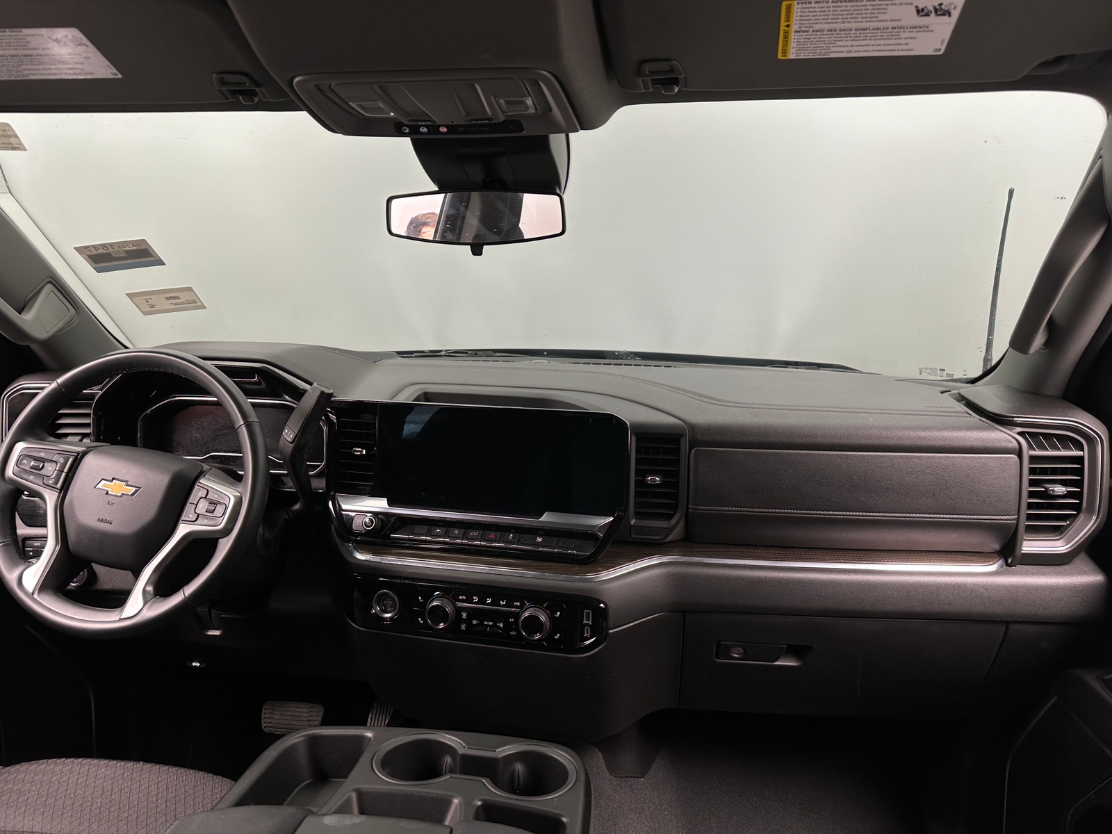 Thumbnail: 2024 Chevrolet Silverado 1500 - 3