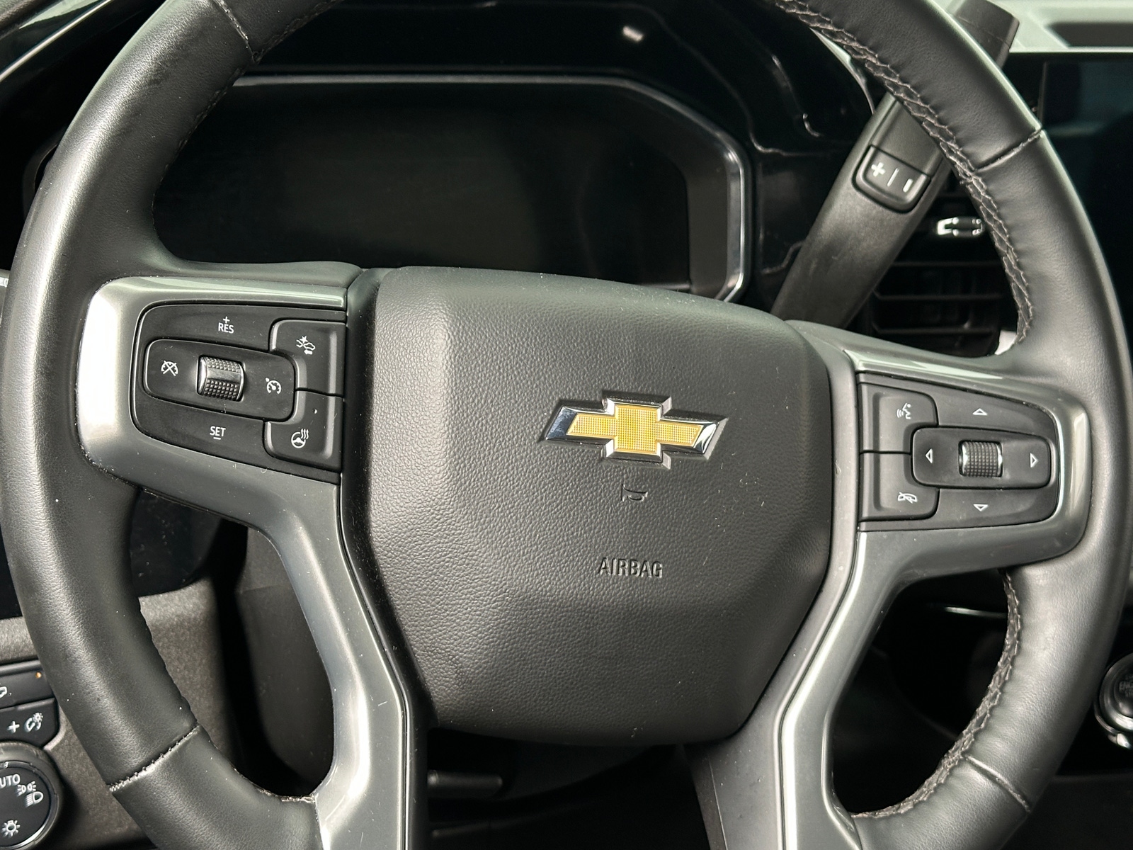 Thumbnail: 2024 Chevrolet Silverado 1500 - 5