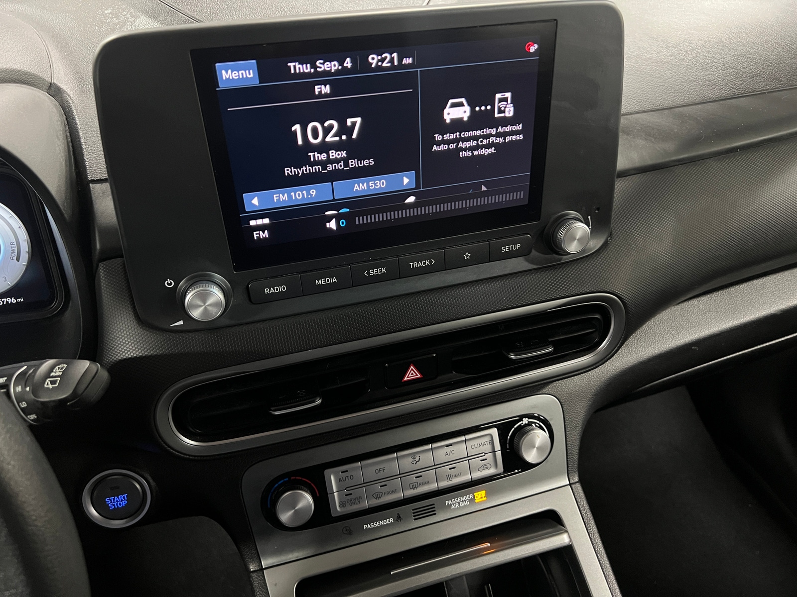 Thumbnail: 2023 Hyundai Kona - 4