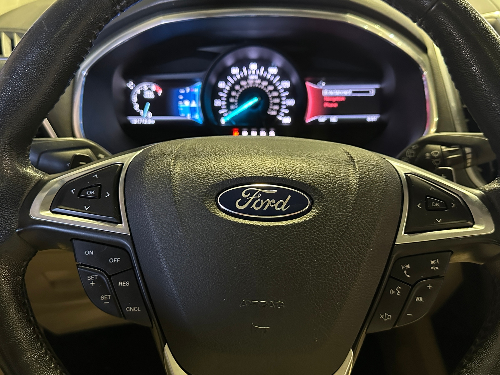 Thumbnail: 2016 Ford Edge - 4