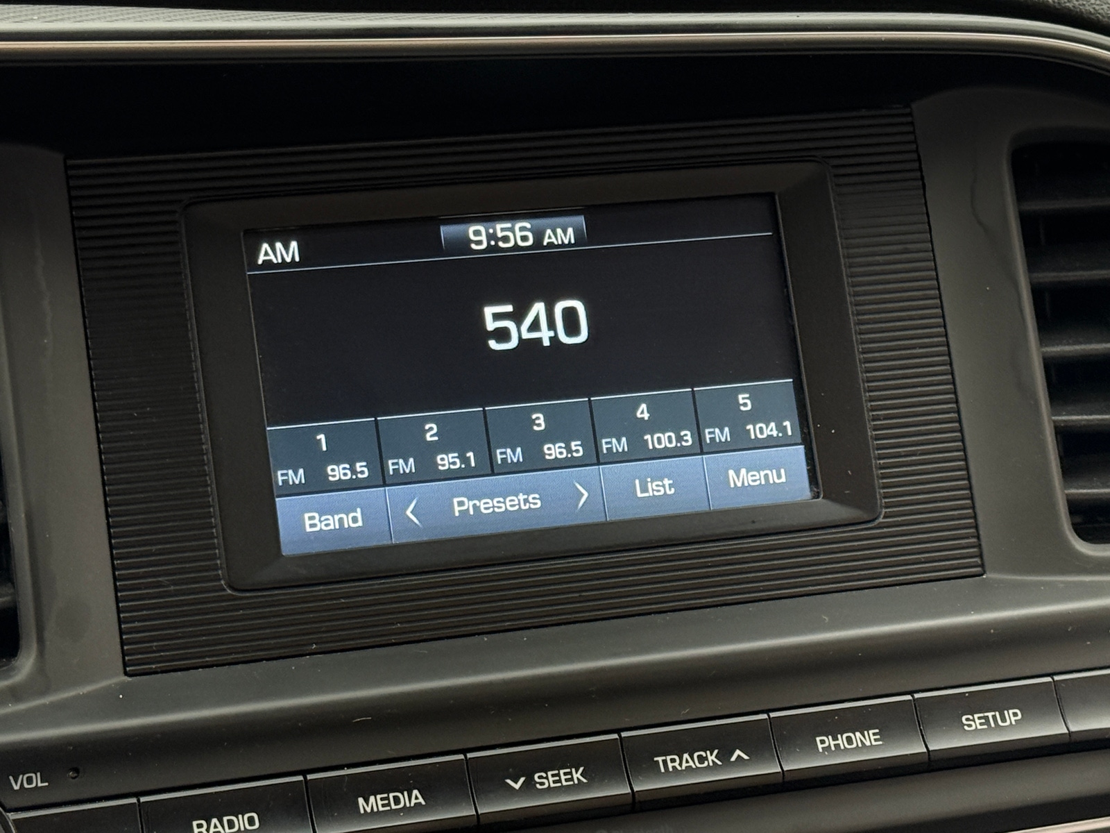 Thumbnail: 2019 Hyundai Elantra - 4
