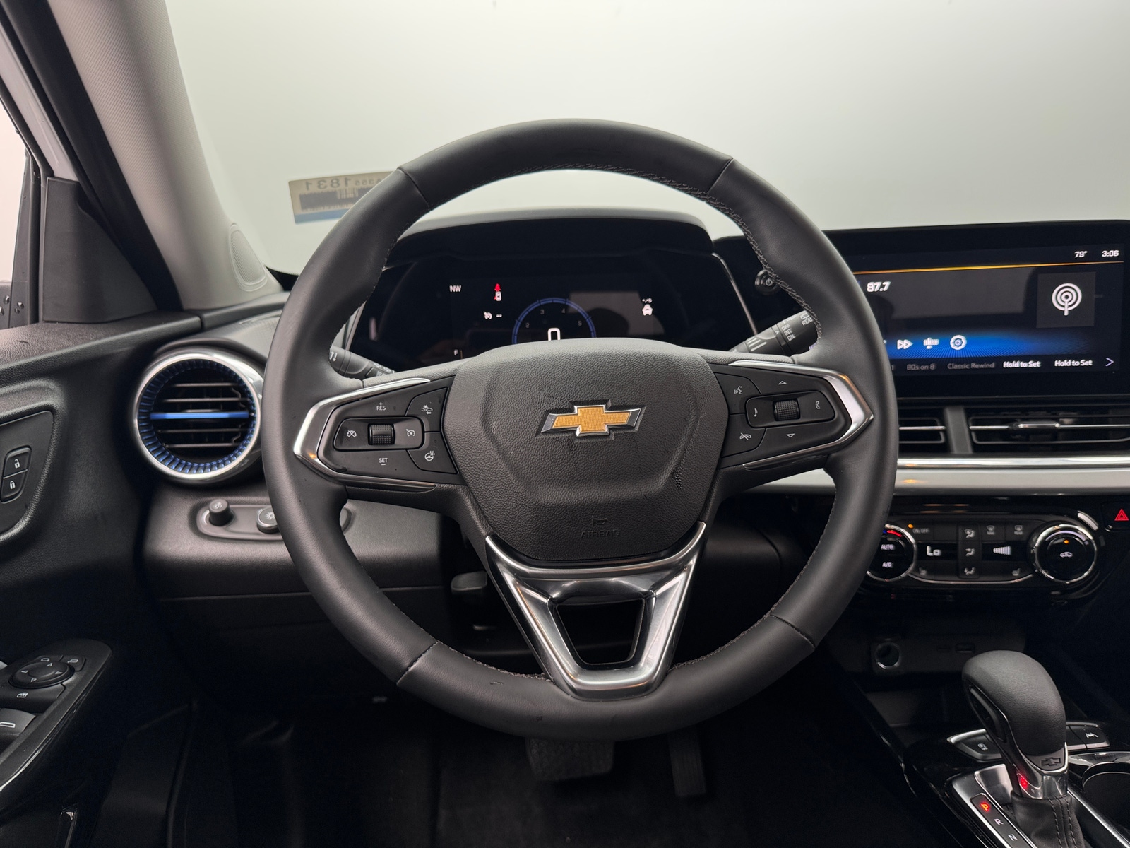 Thumbnail: 2024 Chevrolet Trax - 5