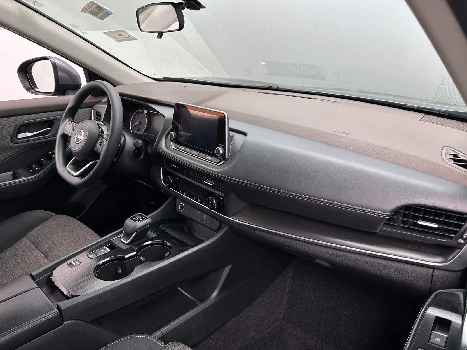Thumbnail: 2023 Nissan Rogue - 3