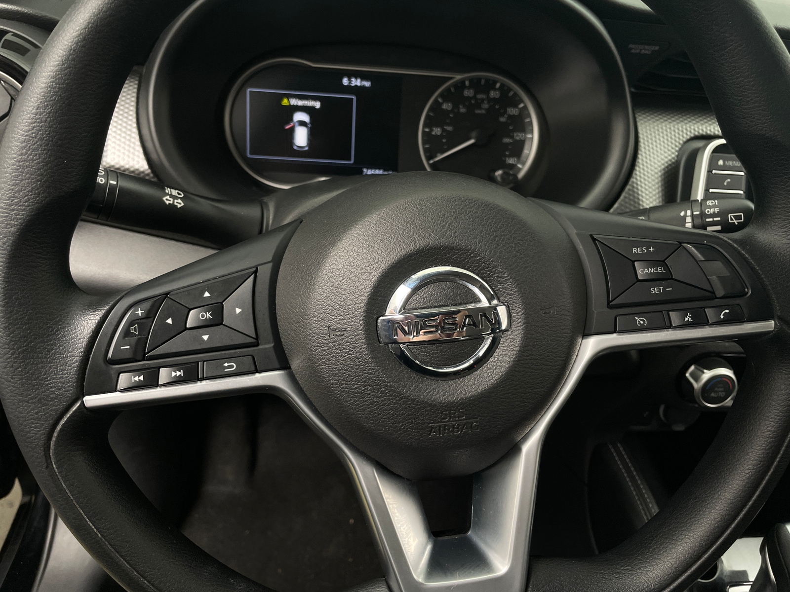 Thumbnail: 2018 Nissan Kicks - 5