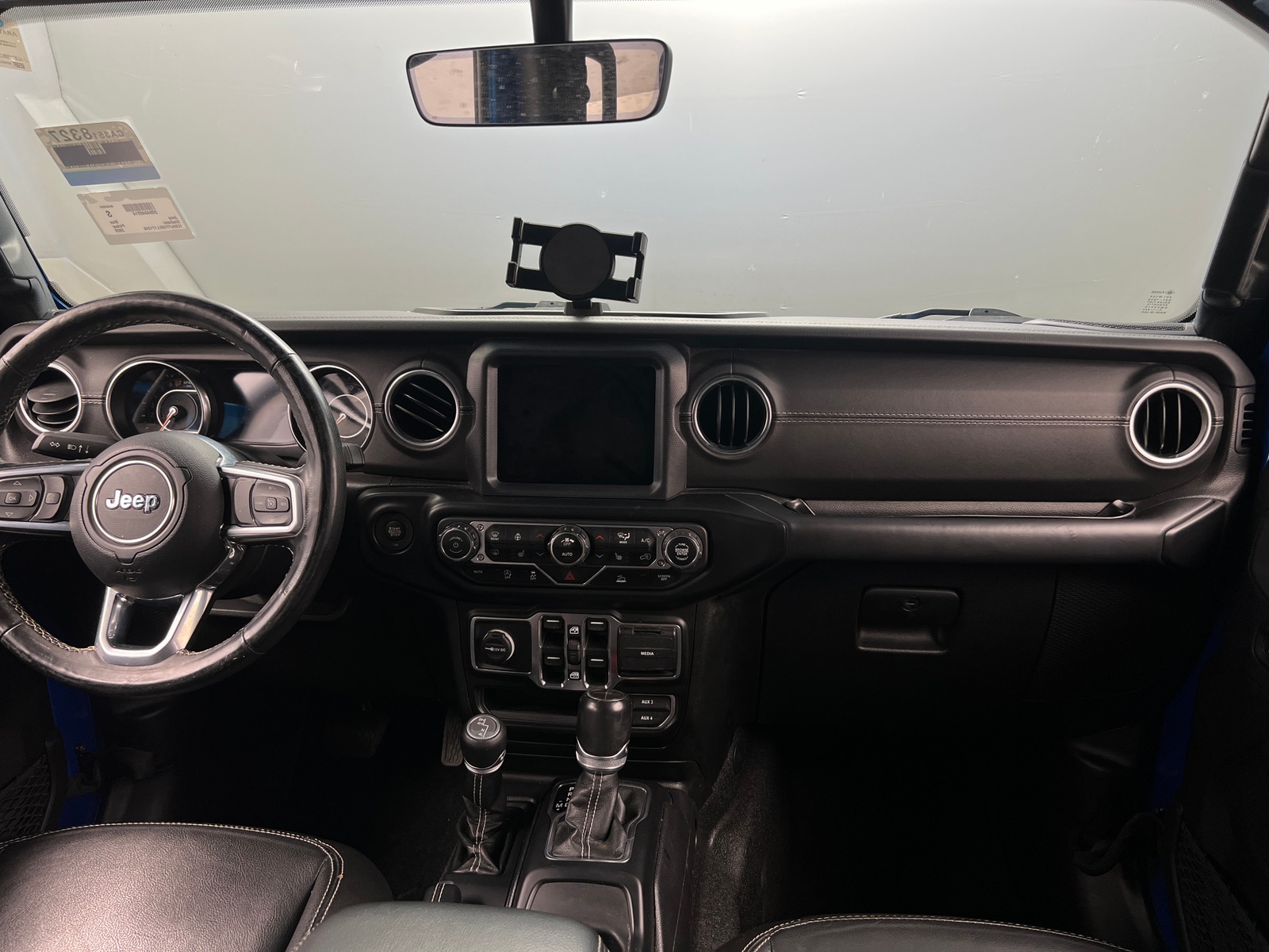 Thumbnail: 2020 Jeep Gladiator - 3