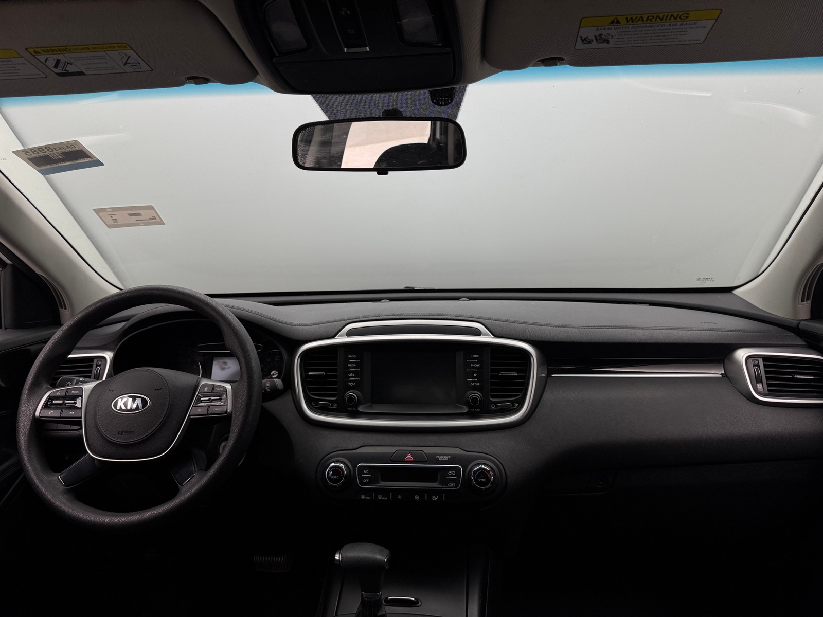 Thumbnail: 2019 Kia Sorento - 3